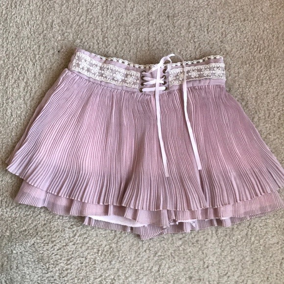 NWOT Pleated mauve mini skirt - Picture 1 of 2